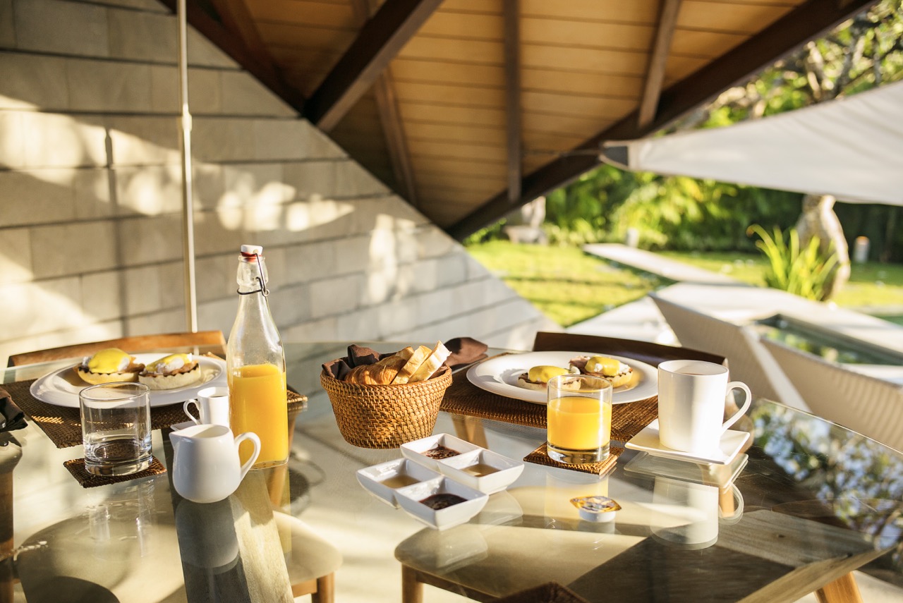 The Layar Breakfast Time Large