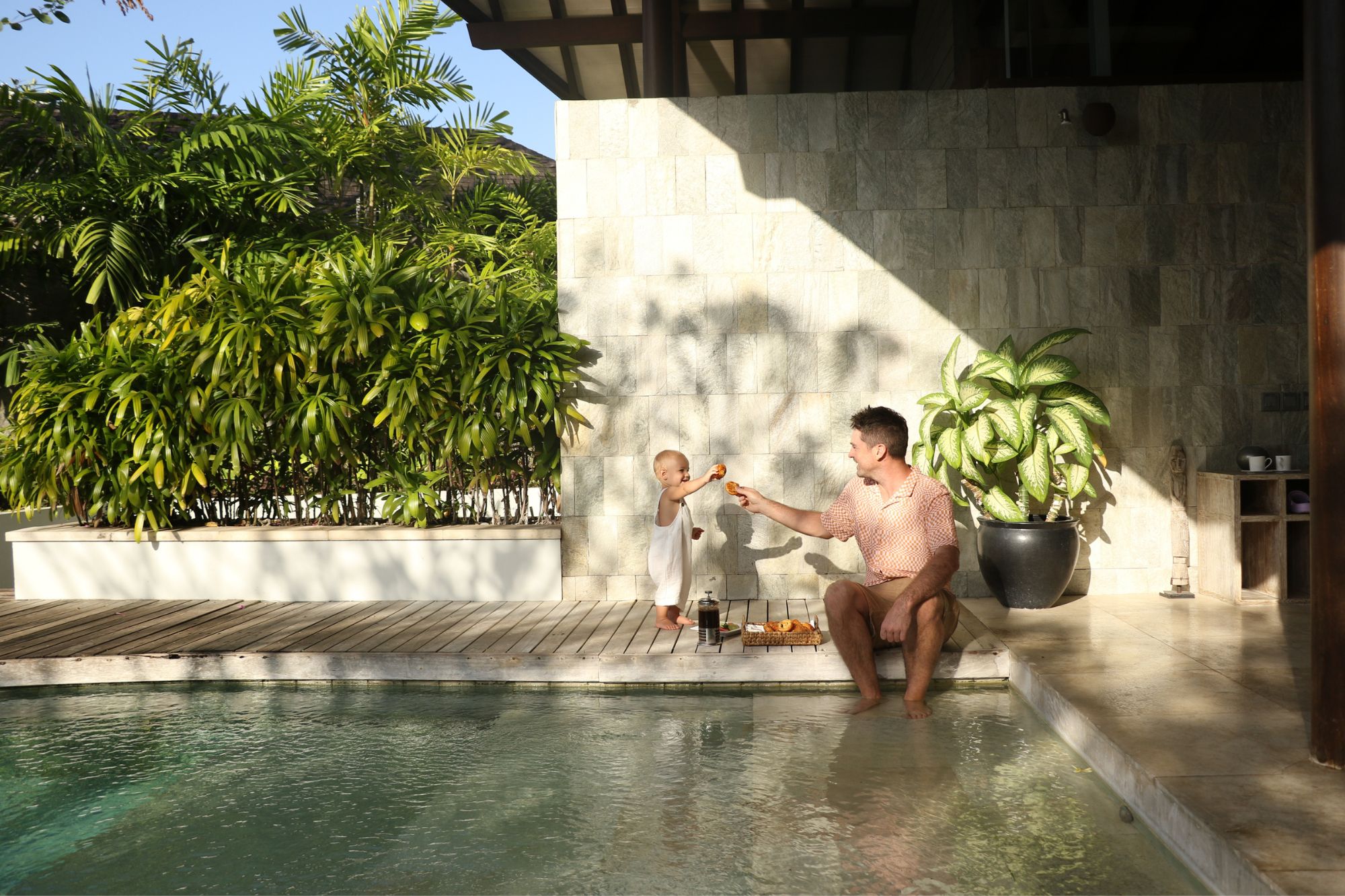 The Layar Pool Family 2