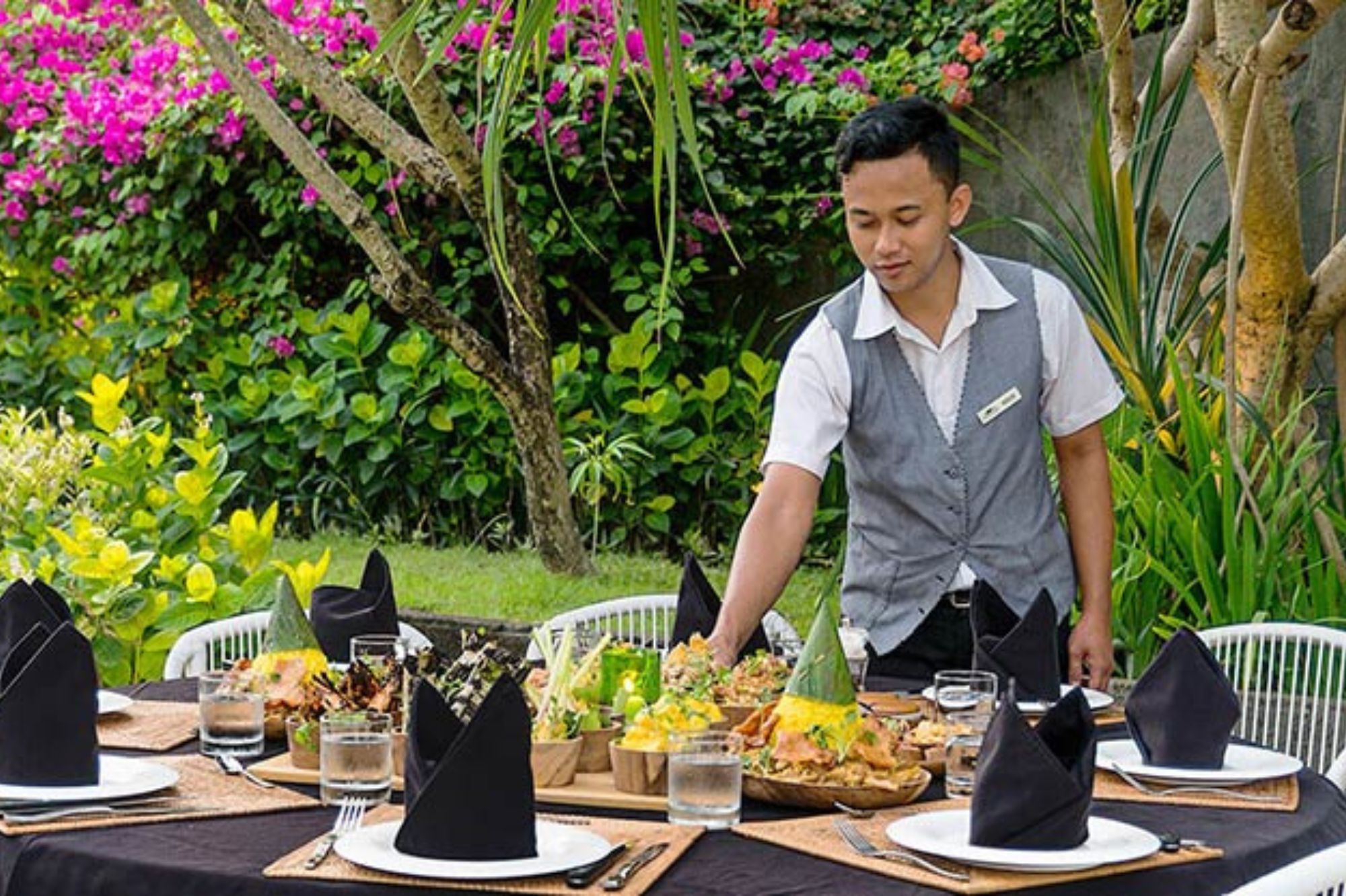 Layar Dining Table Setup