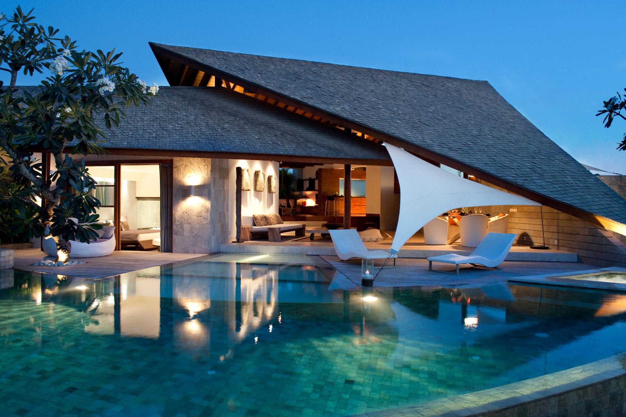 Layar Pool View 3