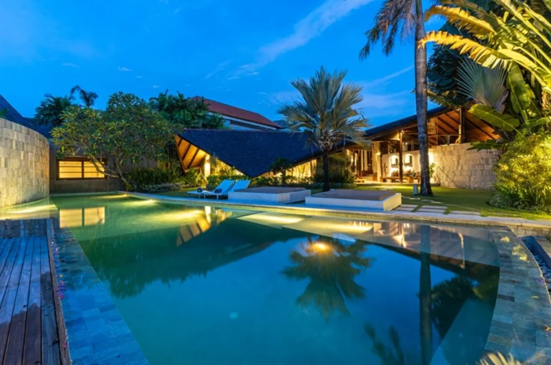 The Layar Four Bedroom Villa Swimming Pool 4