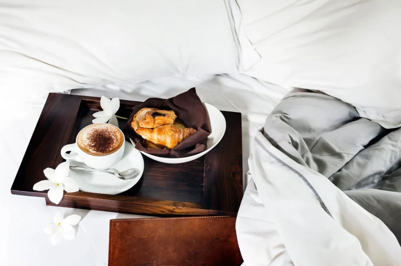 The Layar Room Service